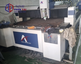 Cắt gia công inox, sắt 0985 683 017