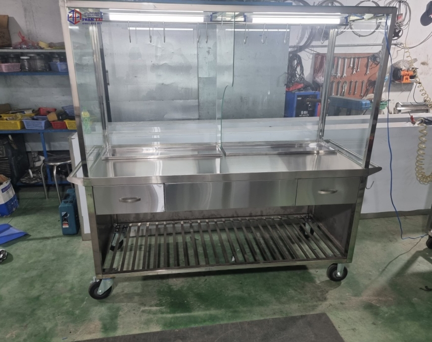 Tủ Kính Treo Bán Vịt Quay Inox 304, Bàn Chặt Tiện Lợi
