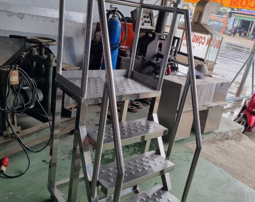 Xe đẩy thang inox 