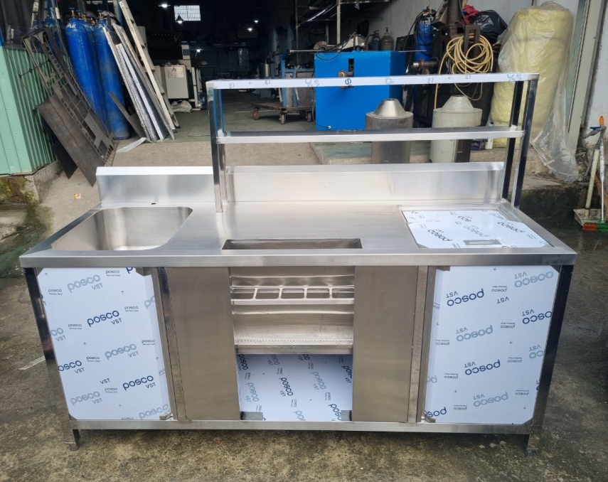 Quầy pha chế inox có chậu rửa và thùng đá cách âm