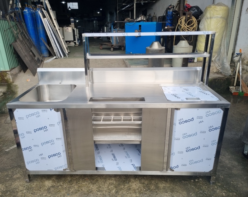 Quầy pha chế inox có chậu rửa và thùng đá cách âm